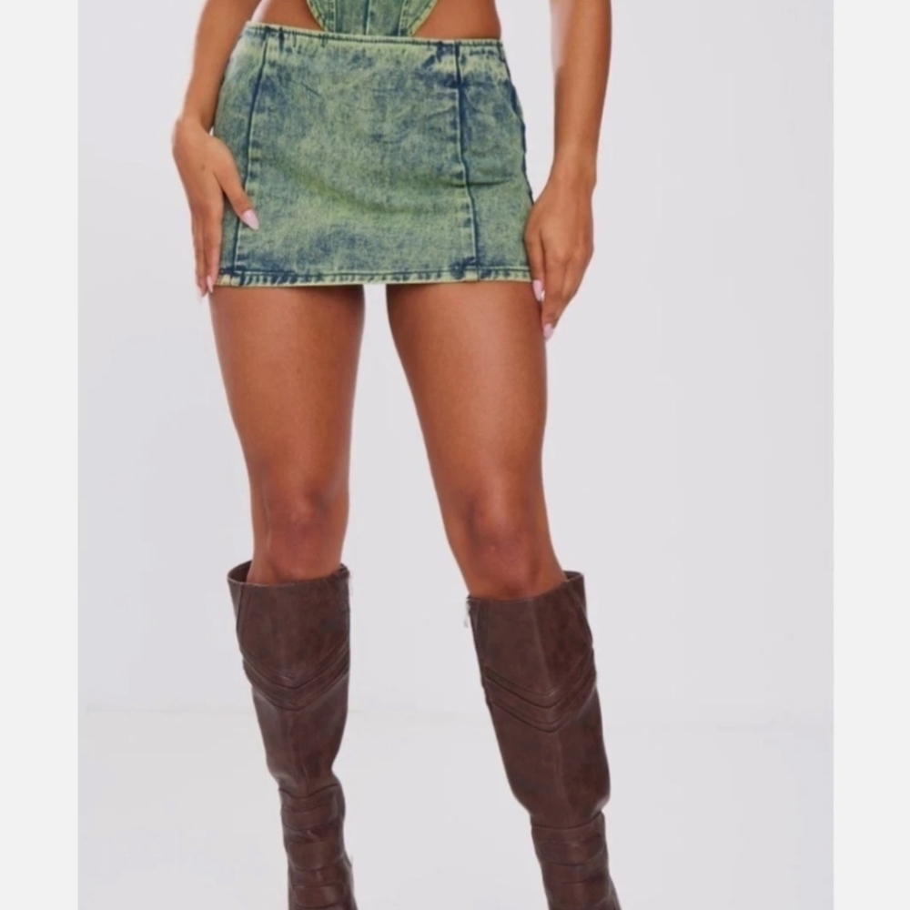 NWT PrettyLittleThing Green Tint Vintage Wash Low Rise Denim Mini Skirt